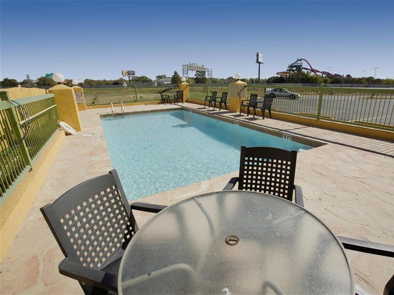 Americas Best Value Inn San Antonio - At&T Center/Fort Sam Houston Exterior foto